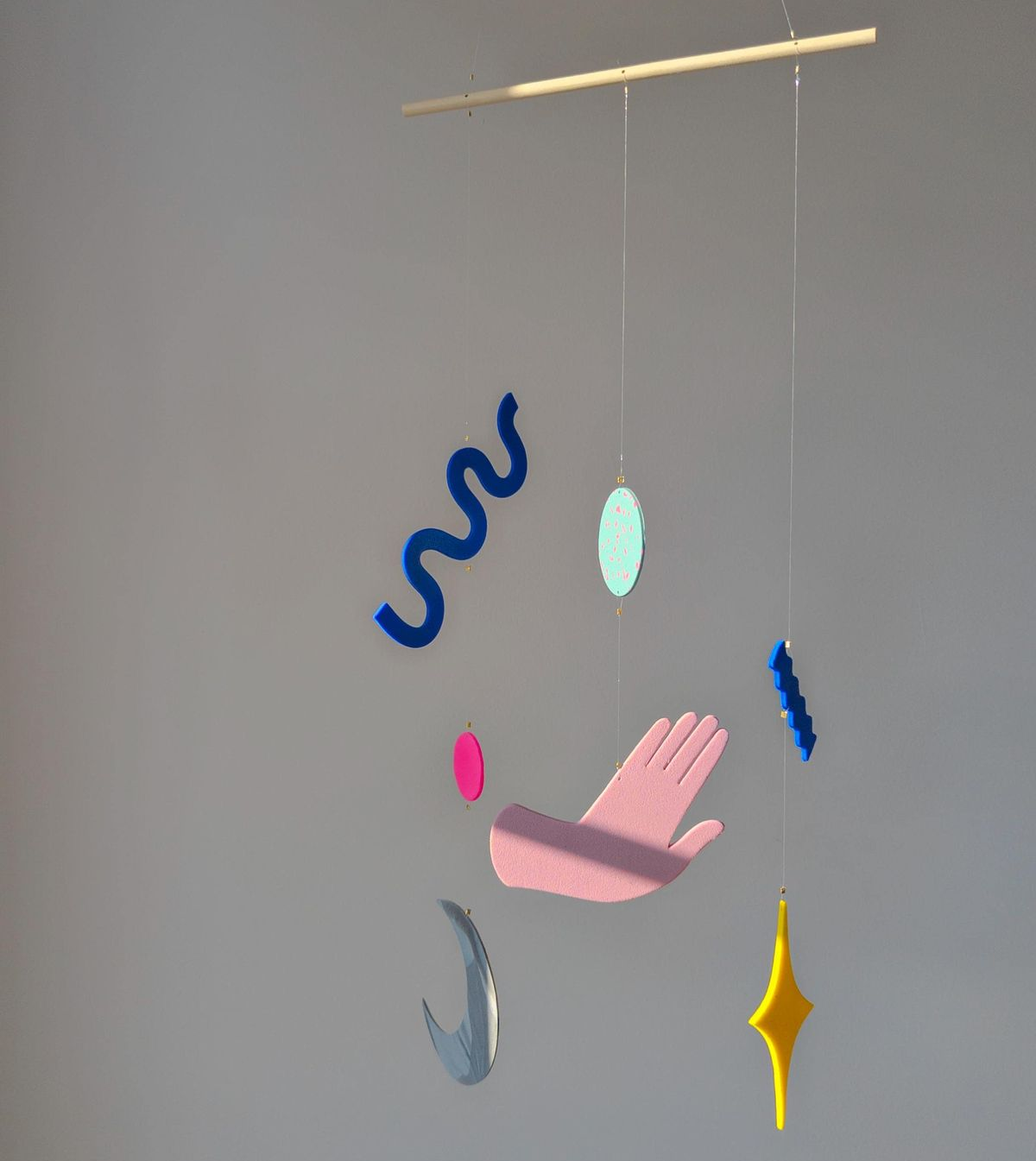 Glow in the dark abstract mobiles with artist Zara Worth